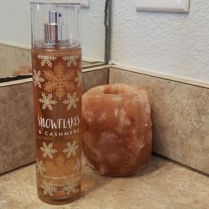 Snowflakes & Cashmere Body Spray